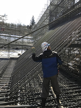 �F�̑򓹘H���ǍH��